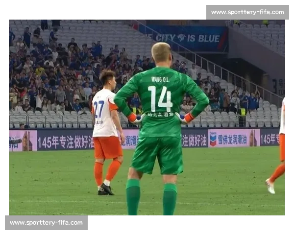 前国门力挺霍安・加西亚：西班牙人应感谢青训门将，转会巴萨不应成背叛